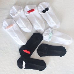 Small wing mesh boat socks, women's sports short socks, summer sweat-absorbent black and white running socks, women's cute student cotton socks