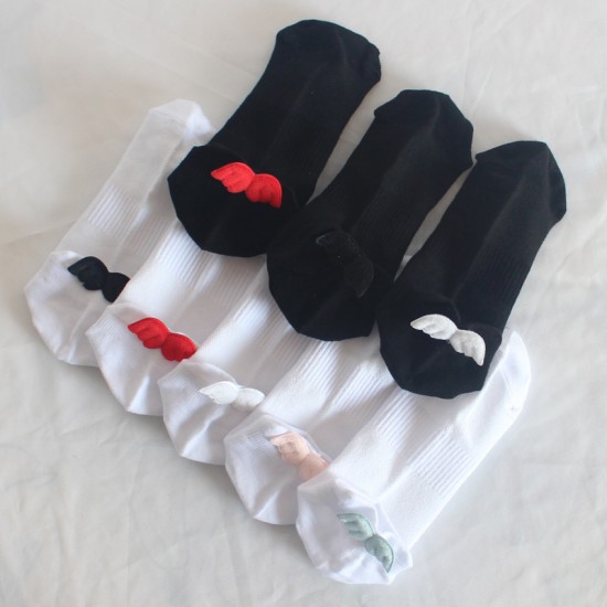 Small wing mesh boat socks, women's sports short socks, summer sweat-absorbent black and white running socks, women's cute student cotton socks